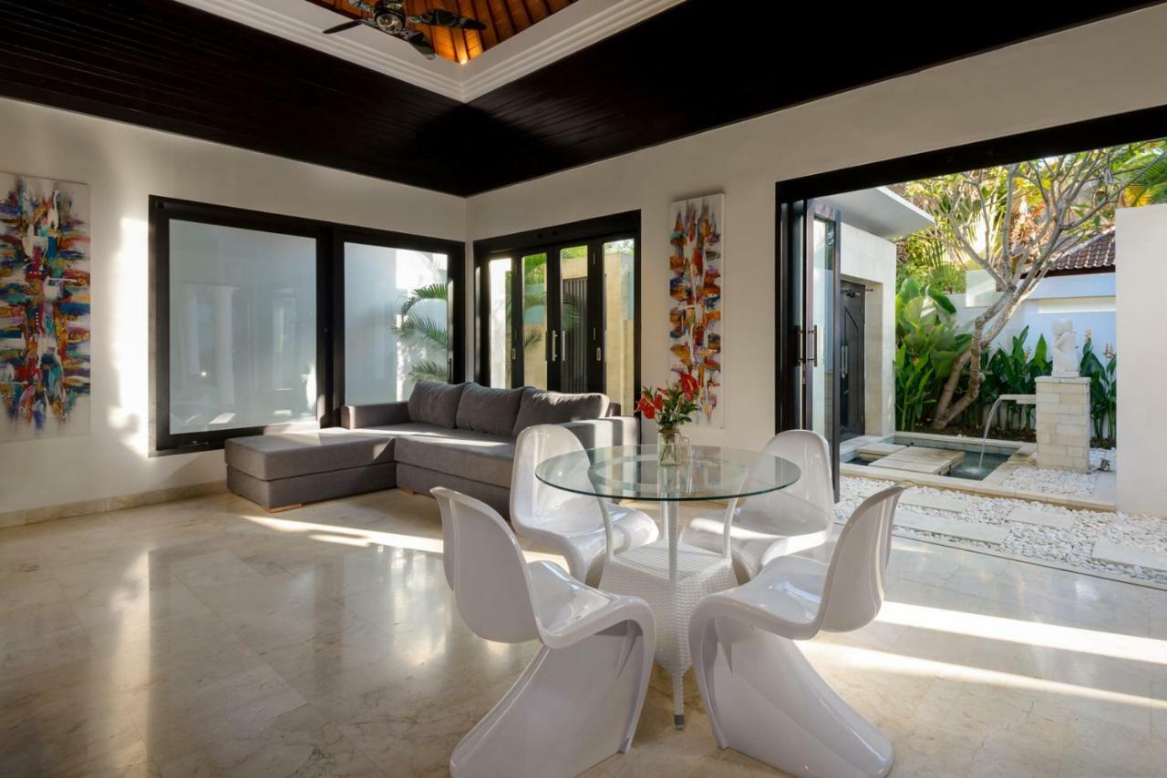 Villa Maharani Seminyak Esterno foto