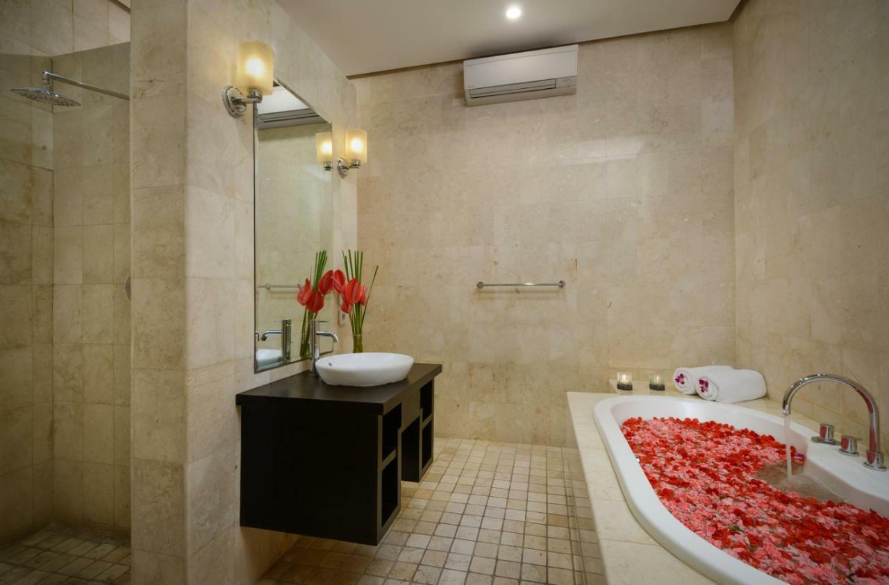 Villa Maharani Seminyak Esterno foto